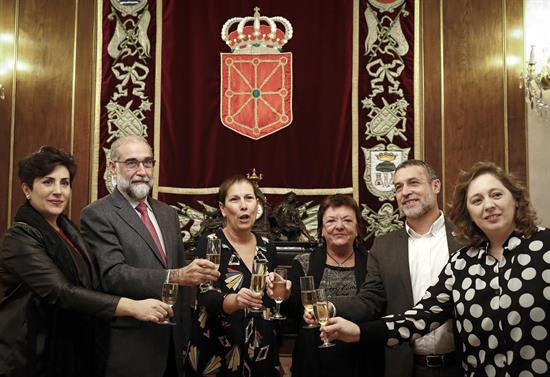 Barkos brinda con los medios de comunicación con motivo del fin de año