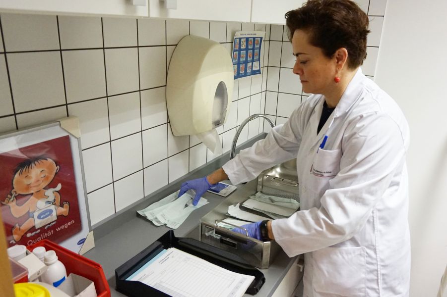 Atención Primaria culmina la centralización de los procesos de esterilización de 90 centros y consultorios de salud del área de Pamplona