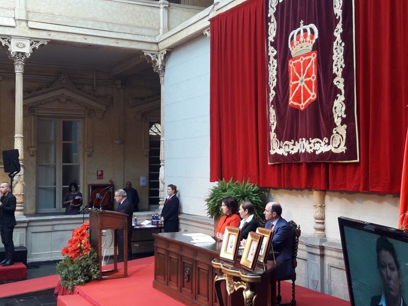 Altadil, Olóriz y Campión recibieron la Medalla de Oro de Navarra, con la ausencia de los familiares de Campión