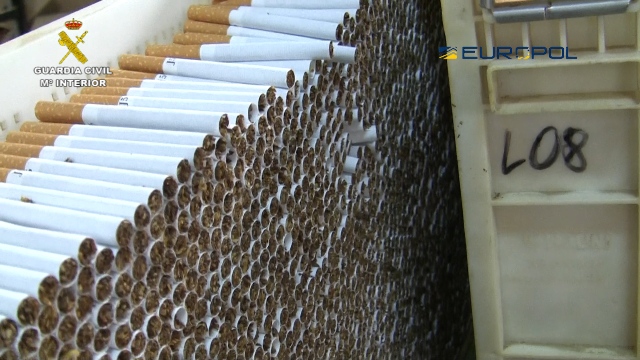 La Guardia Civil desmantela una fábrica de tabaco con una producción ilegal de más de 2 millones de cigarrillos