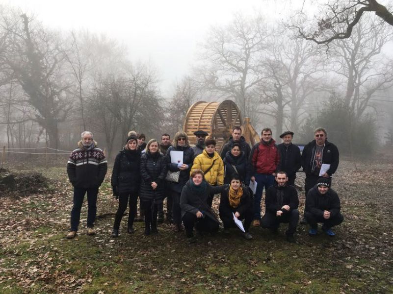 La Comisión de Cultura visita en Echarri Aranaz el proyecto Enneco