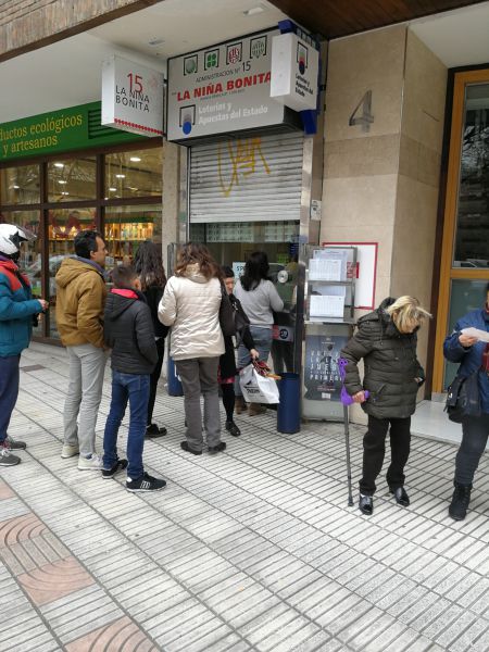 Diez consejos de la Policía Nacional para que no pierdas dinero con la Lotería estas Navidades