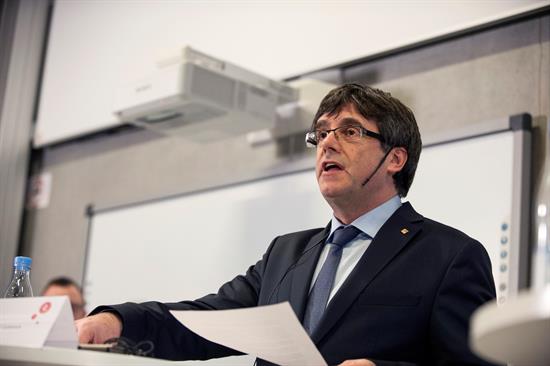 El abogado de Puigdemont niega intención de falsear la traducción de Llarena