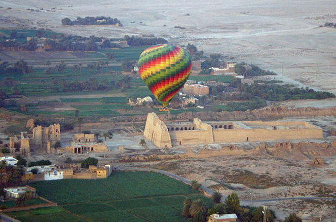 Una turista muerta y 12 heridos, cuatro de ellos españoles, en un accidente de globo en Egipto