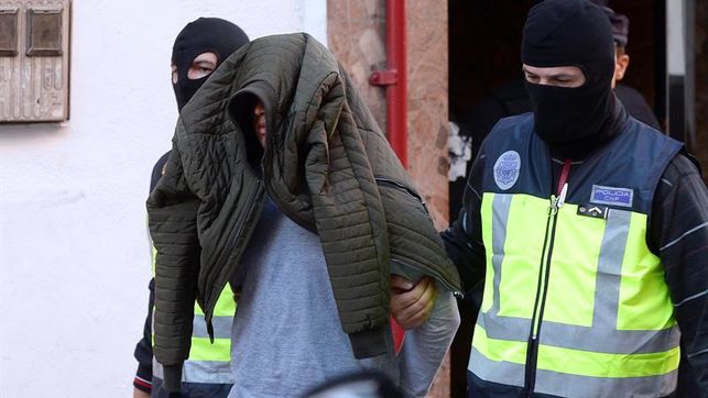 La Policía Nacional detiene a dos personas por su pertenencia a Daesh y Al Qaeda