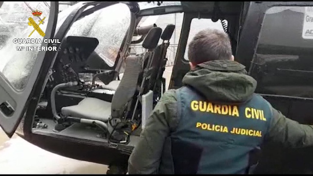 La Guardia Civil desarticula una organización criminal dedicada al tráfico internacional de drogas e interviene dos helicópteros