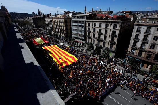 Miles de personas piden en Barcelona 