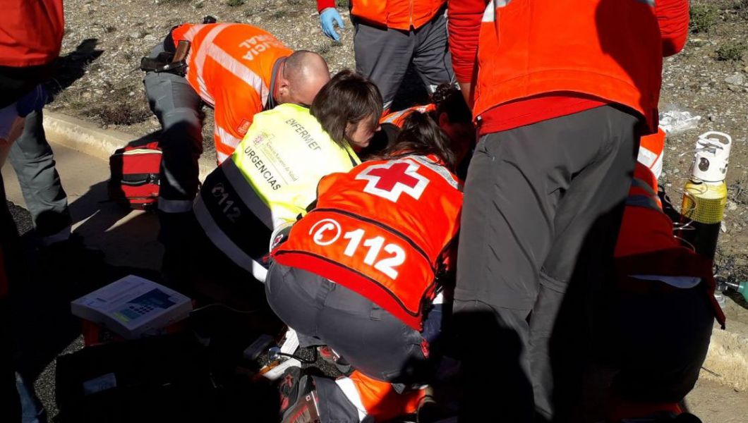 El peregrino que ha sufrido una crisis cardiaca es atendido por las asistencias sanitarias y la Policía Foral.