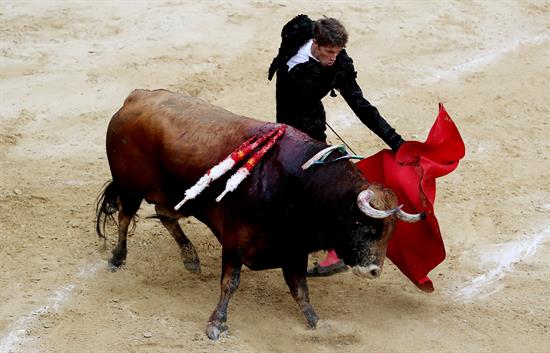 Arranca una feria muy sevillana..., sin el paradigma del toreo de Sevilla