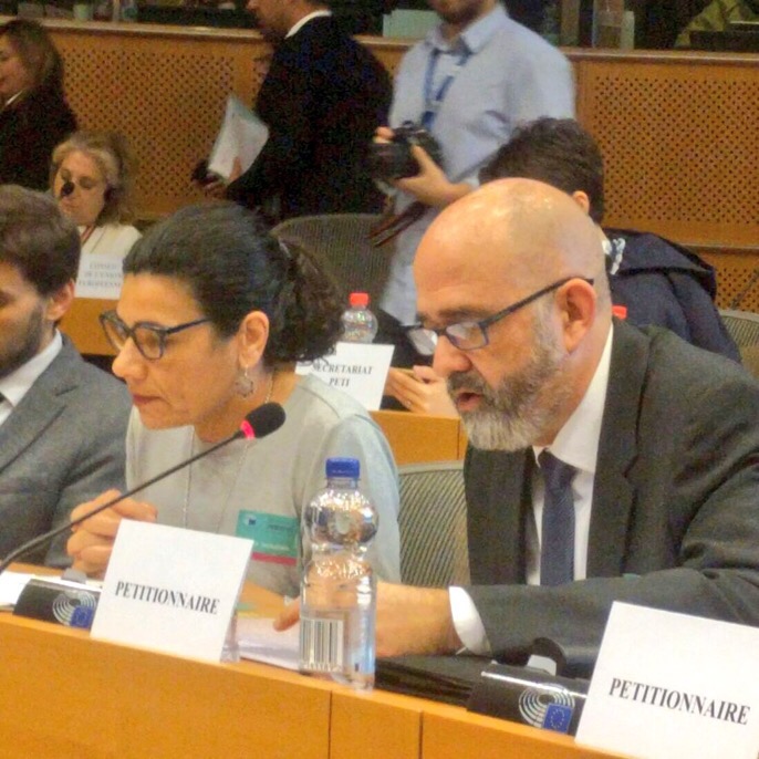 Carlos Silva (UPYD) denuncia en el Parlamento Europeo la discriminación del castellano en la escuela catalana