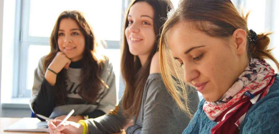 Un centenar de colegios educan por separado a niños y niñas en España, dos en Navarra