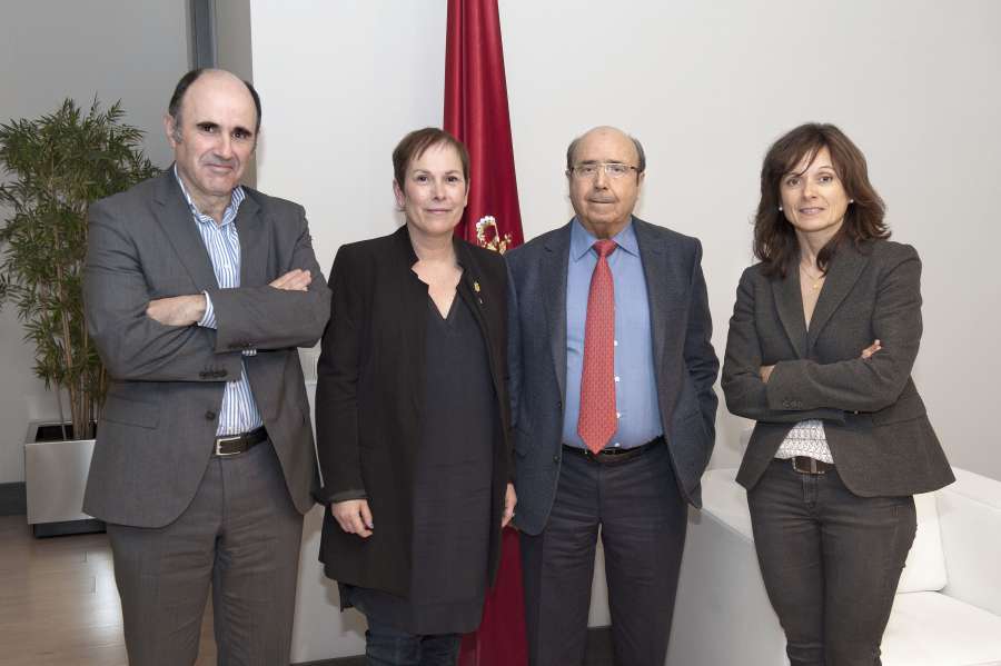 La Presidenta Barkos recibe a Manuel Torres tras obtener el Premio JEC Innovation Awards