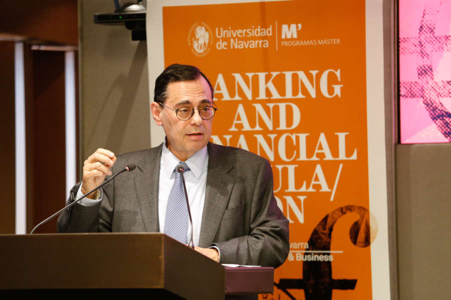 “No se trata de diseñar nuevas regulaciones bancarias, sino que la aplicación de las ya existentes sea correcta”