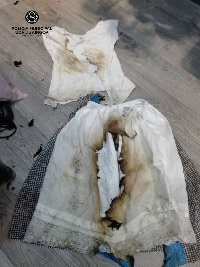 Una niña sufre quemaduras al incendiarse su vestido con una estufa