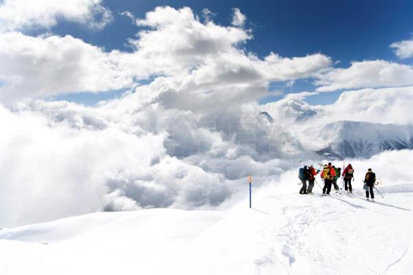El director de una escuela de alta montaña es uno de los fallecidos en Suiza