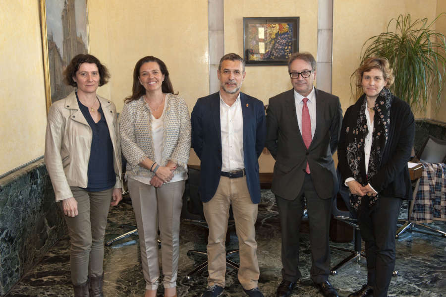 El Gobierno de Navarra y la Obra Social La Caixa firman un convenio para promover el envejecimiento activo
