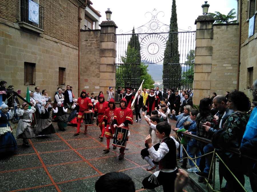 Estella honra a su patrona, la Virgen del Puy