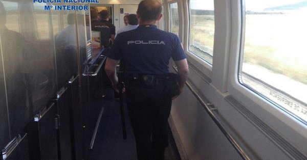 Detenido en la estación de Renfe un marroquí que amenazaba con una navaja