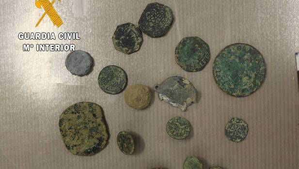 La Guardia Civil de Navarra investiga a un hombre acusado de expoliar yacimientos arqueológicos