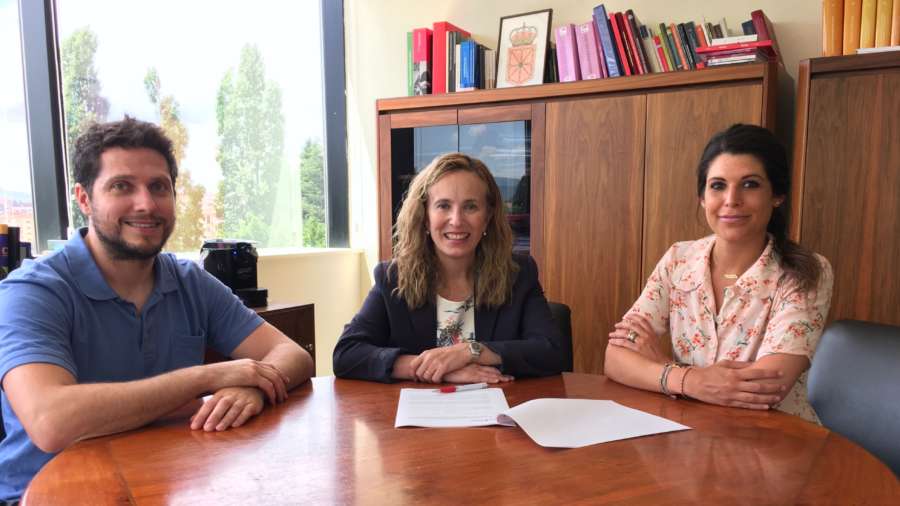 El Gobierno de Navarra firma con AJE un convenio para el emprendimiento