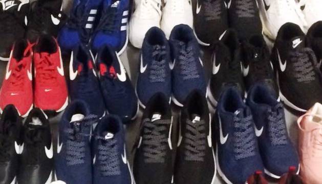 Confiscados 170 pares de zapatillas falsificados en un control preventivo