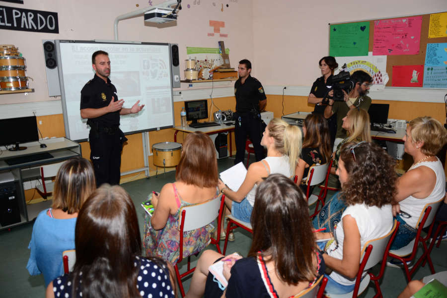 La Policía Nacional intensifica la lucha contra el bullyingen el nuevo curso escolar