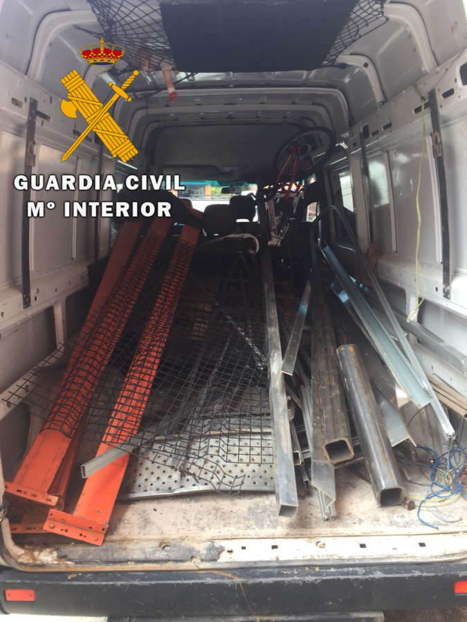Detenido a un varón como autor de un delito de robo con fuerza