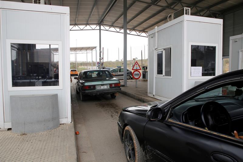 Melilla, en vilo por el futuro de su aduana comercial