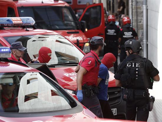 Prisión para padre y libertad provisional para hijos detenidos crimen Cáseda