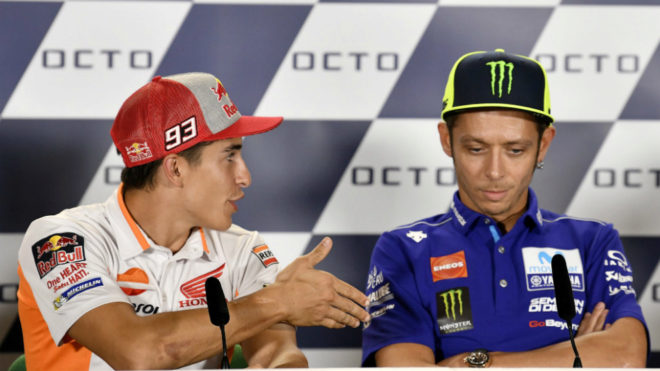 Rossi se niega a dar la mano a Márquez