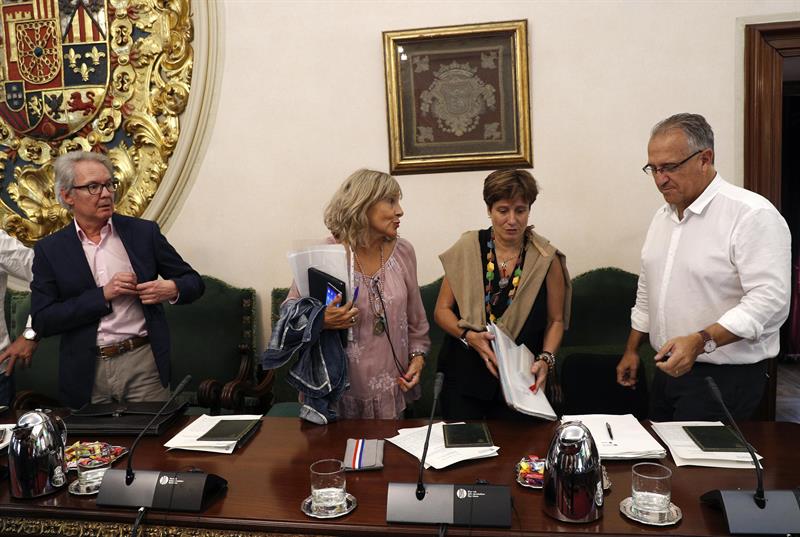 UPN critica que las obsesiones de Asirón retrasan el Reglamento de Participación