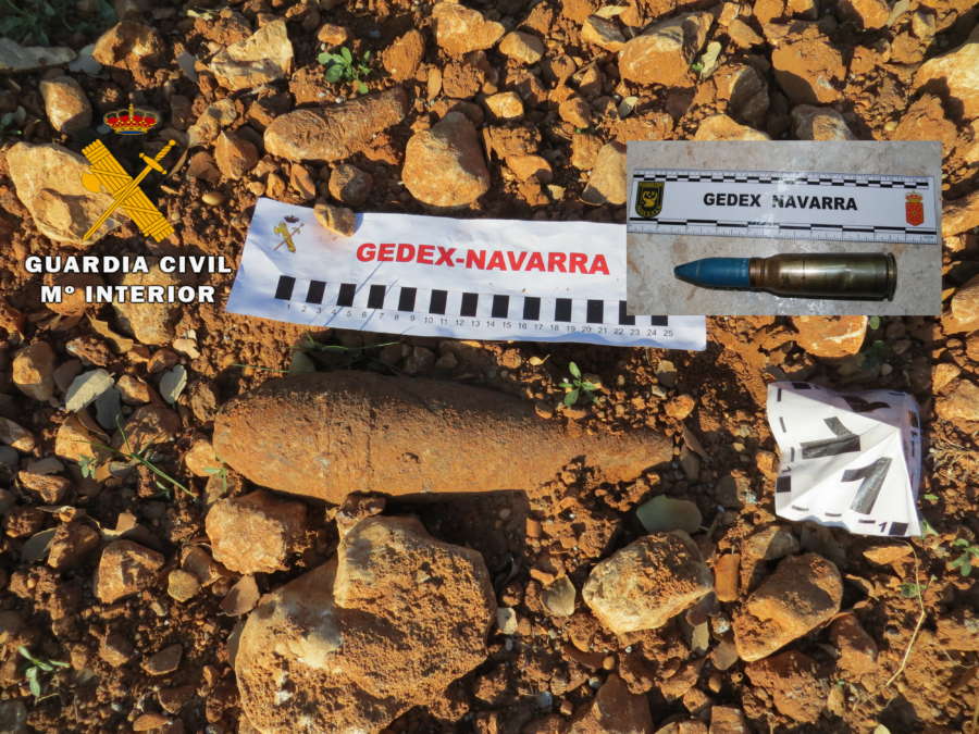 La Guardia Civil de Navarra destruye dos granadas de mortero y un proyectil de cañón aéreo