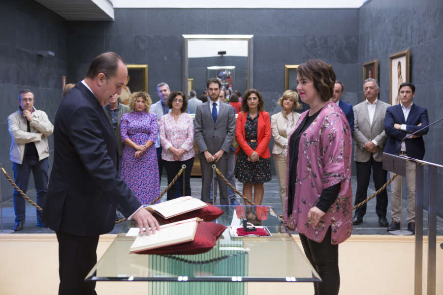 Francisco Irizar (UPN) toma posesión como nuevo Parlamentario Foral en sustitución de Cristina Altuna
