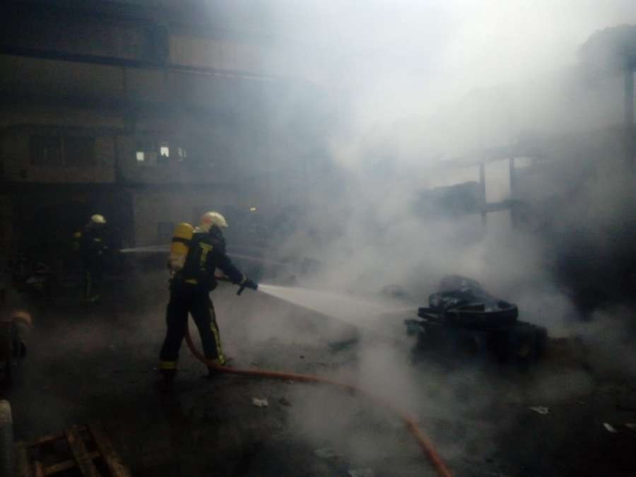 Un incendio causa daños importantes sin heridos en una empresa de Lacunza