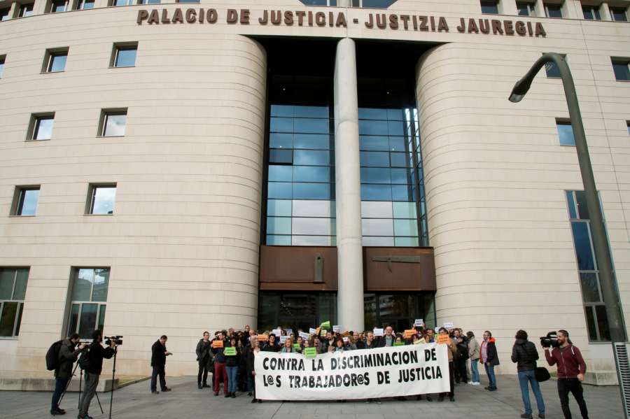 Trabajadores de Justicia reclaman al Gobierno foral 