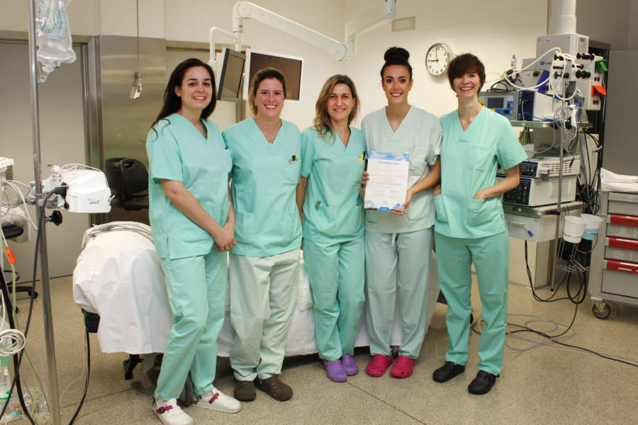 Premiadas dos comunicaciones de enfermeras del CHN en el Congreso Nacional de Enfermería en Endoscopia Digestiva