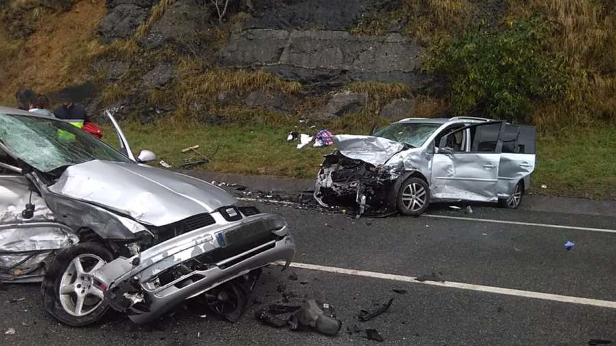 Cinco vecinos de Donamaría heridos en un accidente en Baztán
