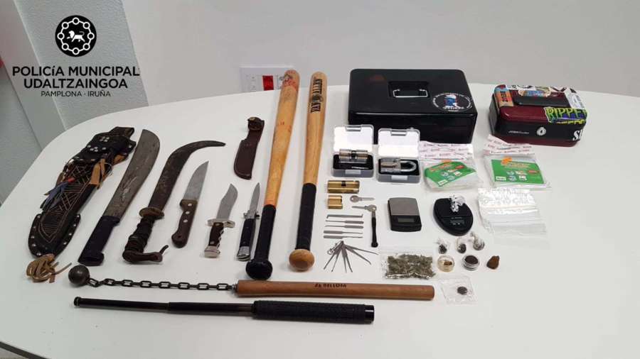 Incautadas armas y droga en un local de jóvenes en el barrio de la Chantrea de Pamplona