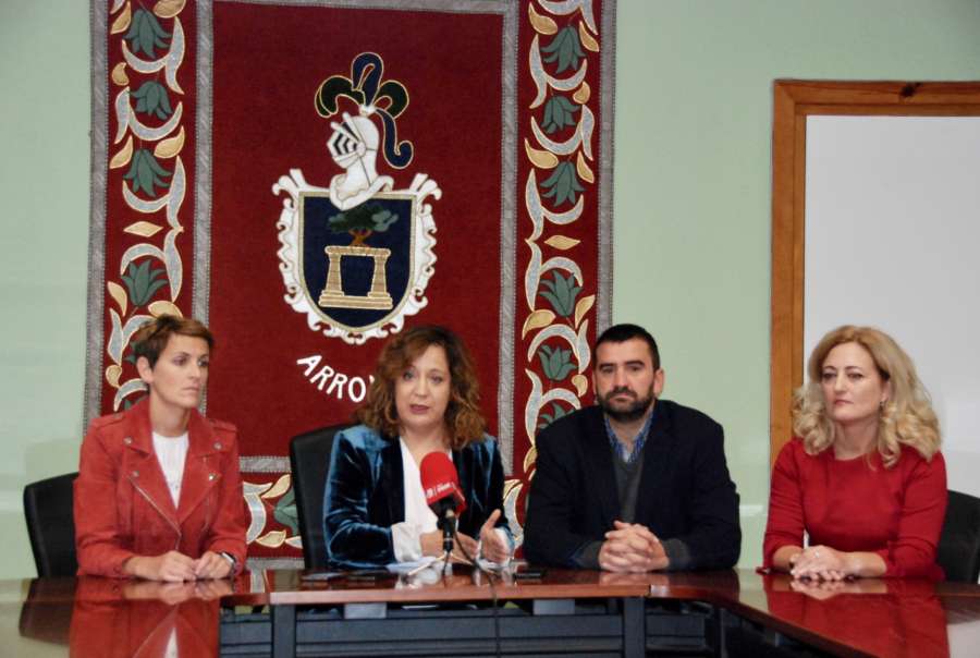 La europarlamentaria socialista, Iratxe García, pide acabar con los recortes para luchan contra la despoblación