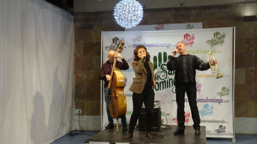 Joaquín Calderón ilumina la Navidad del Mercado de Santo Domingo