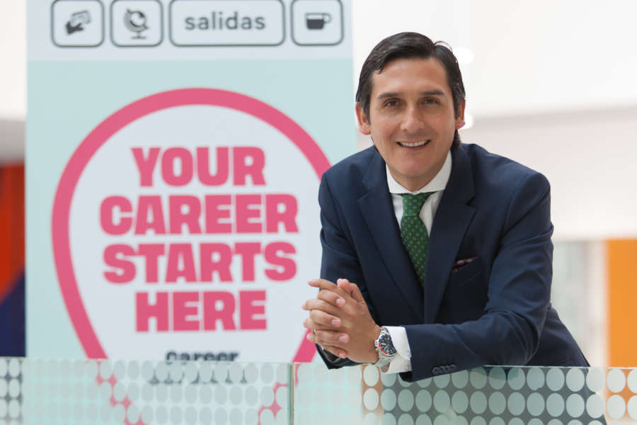 La Universidad de Navarra firma una alianza pionera en España de empleo con beWanted