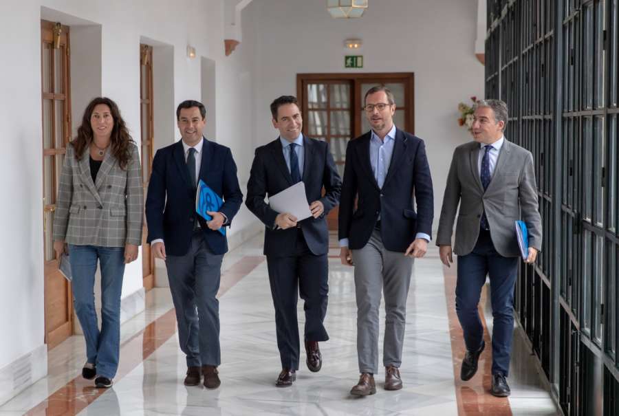 Cs y PP pactarán el organigrama del Gobierno tras constituirse el Parlamento