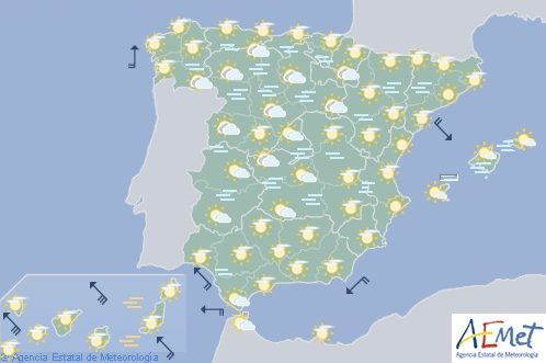 Hoy en España niebla en ambas mesetas e intervalos fuertes de viento y calima en Canarias
