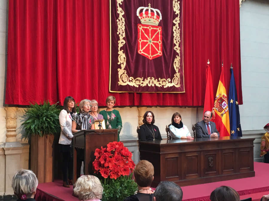 Saray recibe Medalla de Oro de Navarra como una 