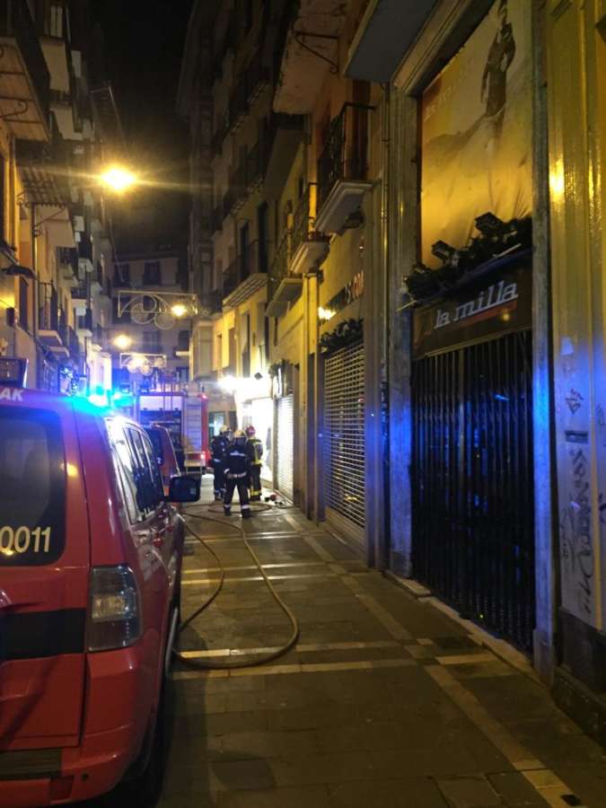 Dos trasladados al CHN por un incendio en una vivienda de Pamplona