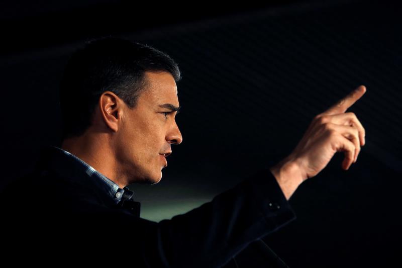 Sánchez pide a la España cabal ir contra una derecha con más siglas que ideas