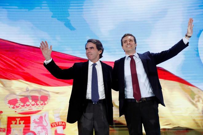 Casado cree que tras oír a Rajoy y Aznar 