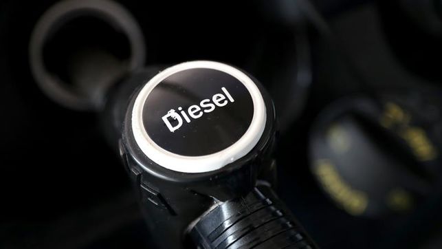 El precio de la gasolina y el del gasóleo encadenan cinco semanas de subidas