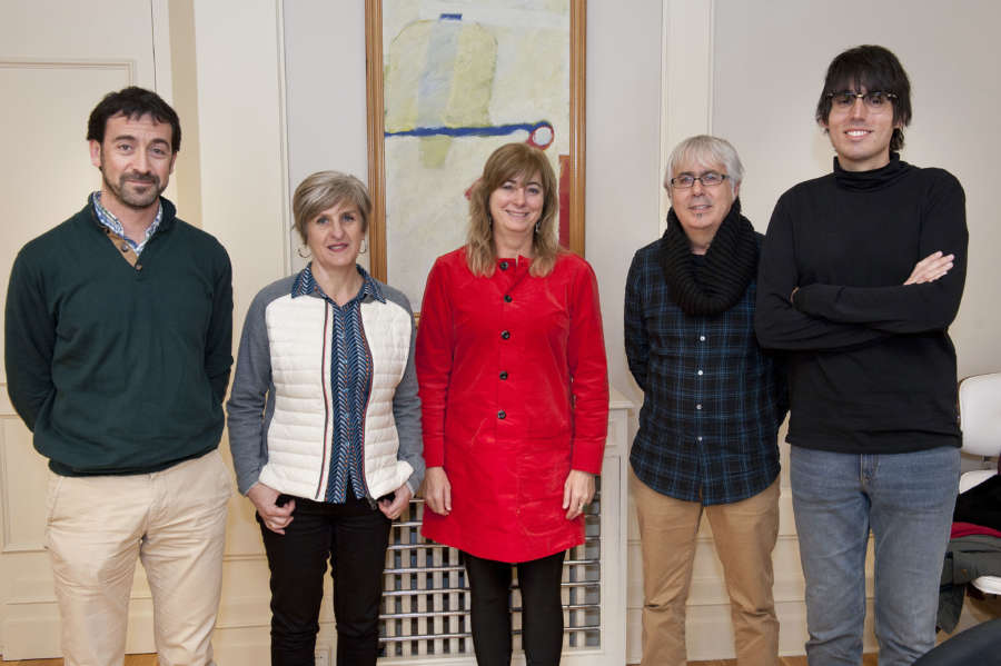 El Instituto Navarro de la Memoria y el IES Valle del Ebro firman un convenio de colaboración