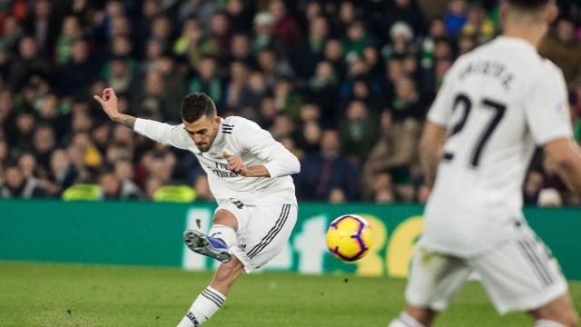 1-2. Un gol de Ceballos salva al Real Madrid y deja frío a su exequipo